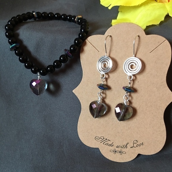 Earrings with crystal hearts and hematite beads - Picture 4 of 7